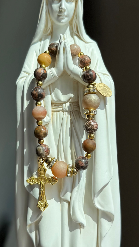 Aurora Petrae - Dawn of Stone